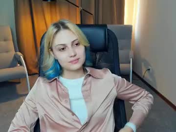 angelinaholly