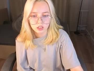 mollyy snow