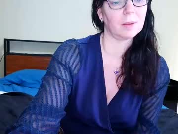 playfulcurvymil