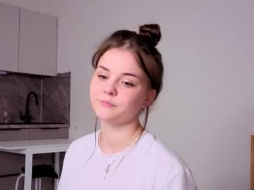 small queenn
